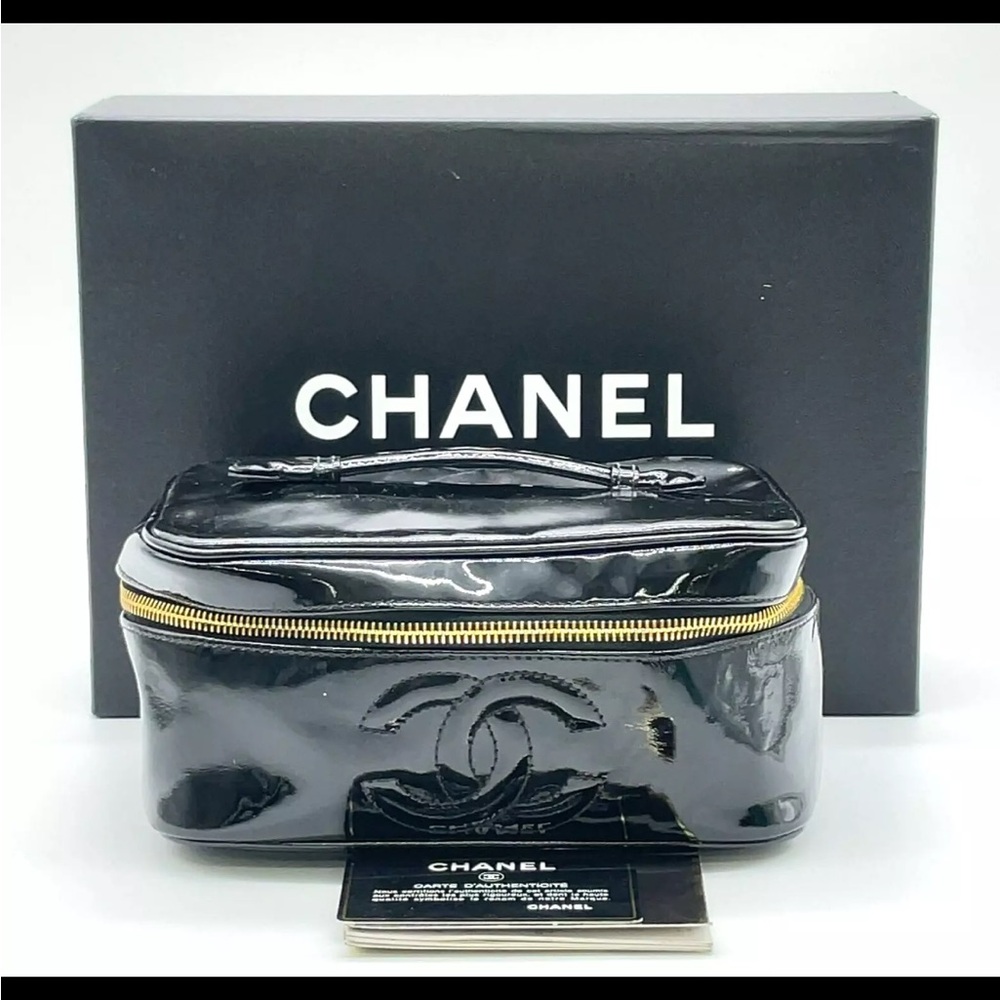 Chanel vanity bag